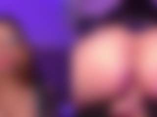Luna's Live Sex Cam Show