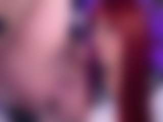 Live cam show with Luna - Brown Hair on Camsoda