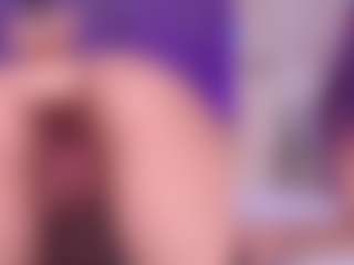 Luna's Live Sex Cam Show