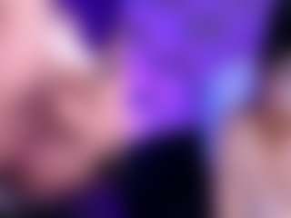 Live cam show with Luna - Camel Toe on CamwithHer