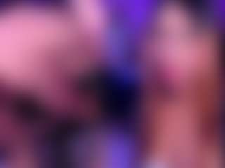 Live cam show with Luna - Fingers on x69.live