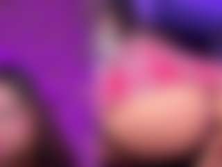 Live cam show with Luna - Dildo Or Vibrator on CamSodaAdn