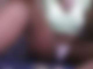 Live cam show with Africanpretty - Skinny on friskycurves.com