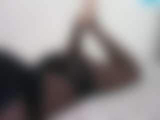 Live cam show with Africanpretty - Kinky on Dolls Live