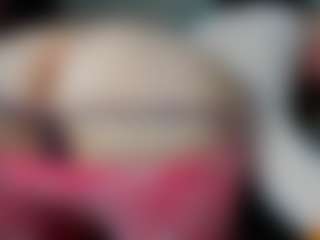 Live cam show with Sofia - Blonde Hair on Camsoda