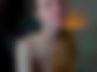 Live cam show with Sofia - Thin on Milf Play