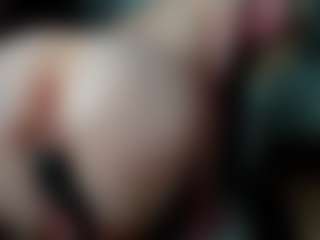 Live cam show with Sofia - Bedroom on AdultVida.com