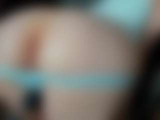 Live cam show with Sofia - Thong on Streamer API