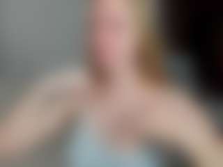 Live cam show with Sofia - Solo on Livezox
