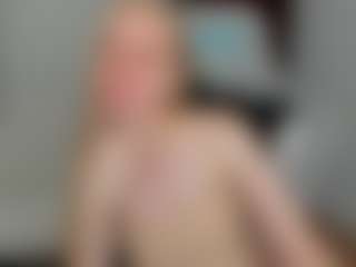 Live cam show with Sofia - Blonde Hair Amateur on Uber Horny