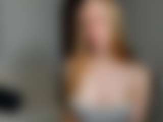 Live cam show with Sofia - Blonde Hair on live18s.com
