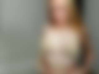 Live cam show with Sofia - Average on Hubzter Live