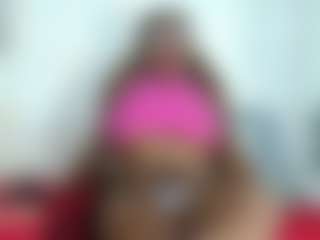 MARA-THOMPSONN's Live Sex Cam Show