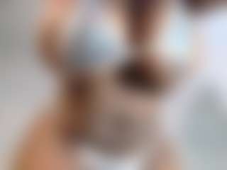 Live cam show with MARA-THOMPSONN - Ebony Toys on CamwithHer