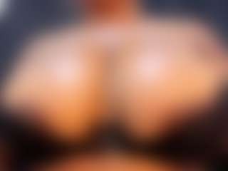 Live cam show with MARA-THOMPSONN - HD on Dare Cams