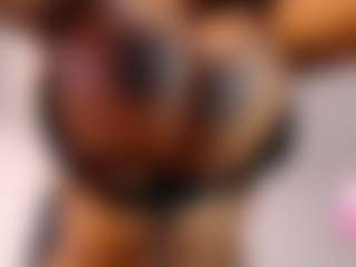 MARA-THOMPSONN's Live Sex Cam Show