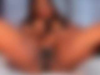 Live cam show with MARA-THOMPSONN - Shaved on camtv