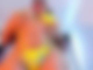 Live cam show with MARA-THOMPSONN - Brown Eyes Ebony on StripNow