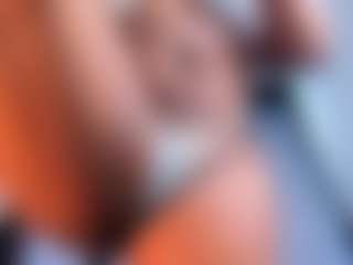 Live cam show with MARA-THOMPSONN - Natural on Cam Slut