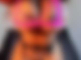 MARA-THOMPSONN's Live Sex Cam Show