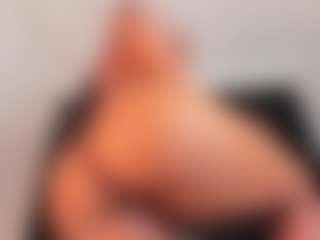 Live cam show with MARA-THOMPSONN - Cute on Camsoda