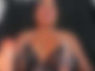 Show de câmera ao vivo com MARA-THOMPSONN - Black Amateur no Camsoda