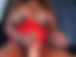 MARA-THOMPSONN's Live Sex Cam Show