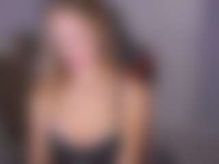 Live cam show with DanikaDillan - Red Hair on TastyBlacksLive