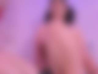 IvannaBellini01's Live Sex Cam Show