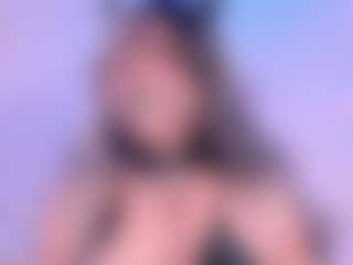 IvannaBellini01's Live Sex Cam Show