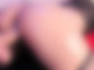 IvannaBellini01's Live Sex Cam Show