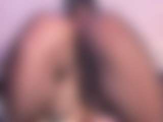 IvannaBellini01's Live Sex Cam Show
