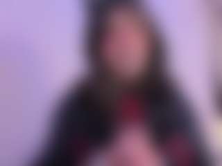 IvannaBellini01's Live Sex Cam Show