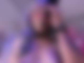 IvannaBellini01's Live Sex Cam Show