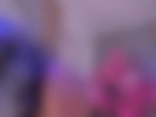 IvannaBellini01's Live Sex Cam Show