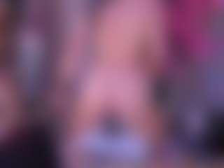 IvannaBellini01's Live Sex Cam Show