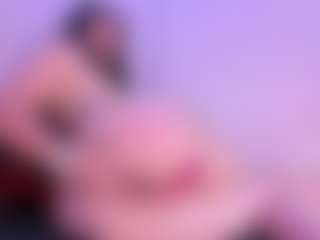 IvannaBellini01's Live Sex Cam Show