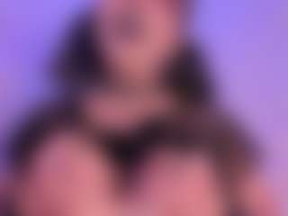 IvannaBellini01's Live Sex Cam Show