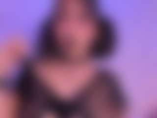 IvannaBellini01's Live Sex Cam Show
