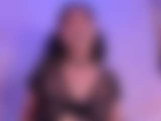 IvannaBellini01's Live Sex Cam Show