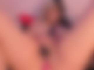 IvannaBellini01's Live Sex Cam Show