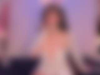 IvannaBellini01's Live Sex Cam Show