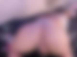 IvannaBellini01's Live Sex Cam Show