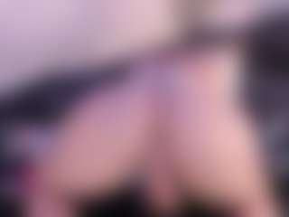 IvannaBellini01's Live Sex Cam Show