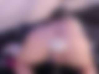IvannaBellini01's Live Sex Cam Show