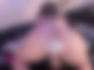 IvannaBellini01's Live Sex Cam Show