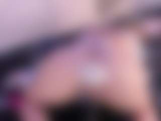 Live cam show with IvannaBellini01 - Young Adult on Hubzter Live