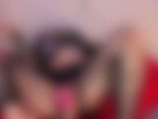 IvannaBellini01's Live Sex Cam Show