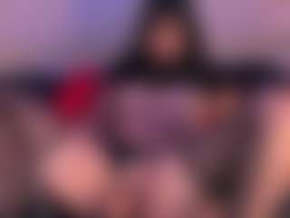 IvannaBellini01's Live Sex Cam Show