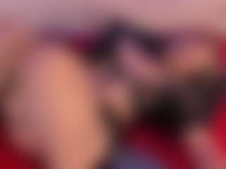 IvannaBellini01's Live Sex Cam Show